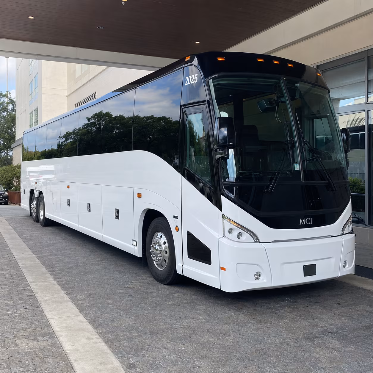 erie 54 passenger charter bus