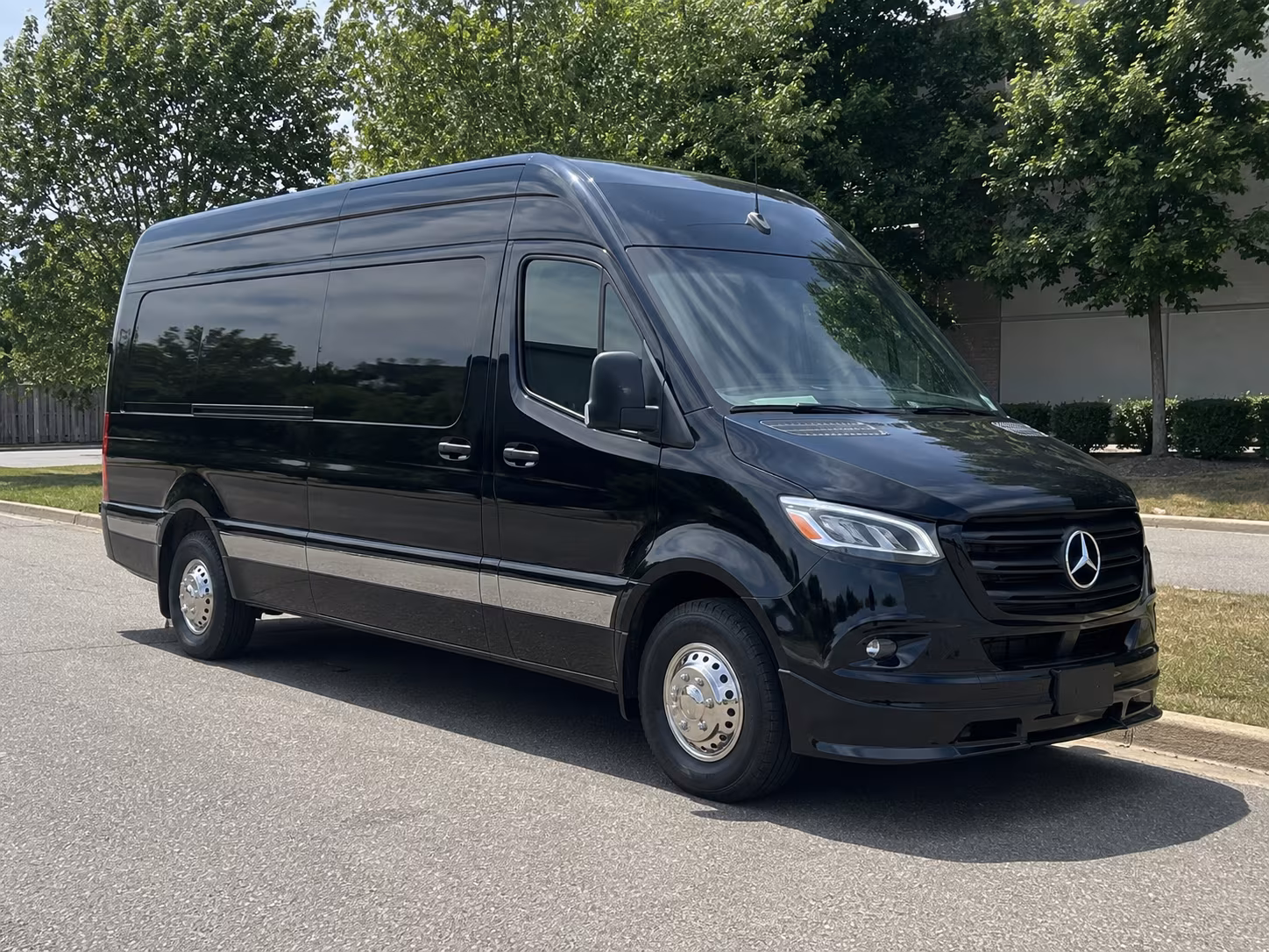 find transportation for your next wedding 1